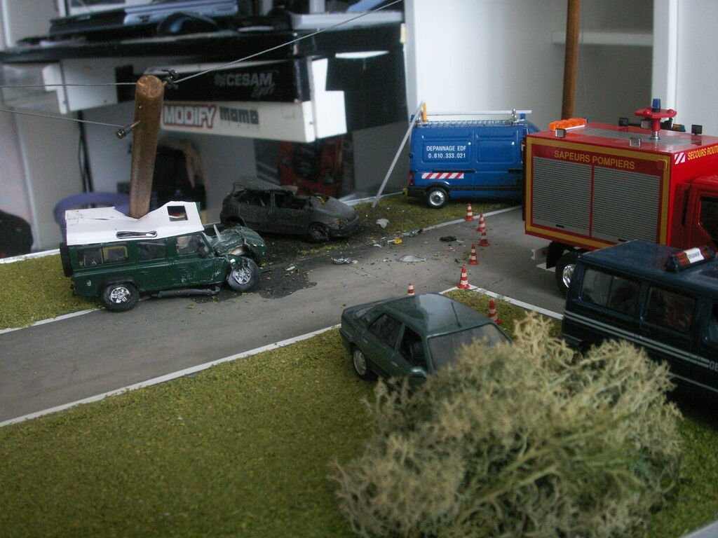 v&eacute;hicules de pompiers en miniatures : pict1368uk6.jpg